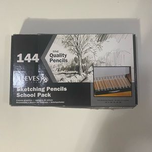 Reeves sketching pencils -130 pencils